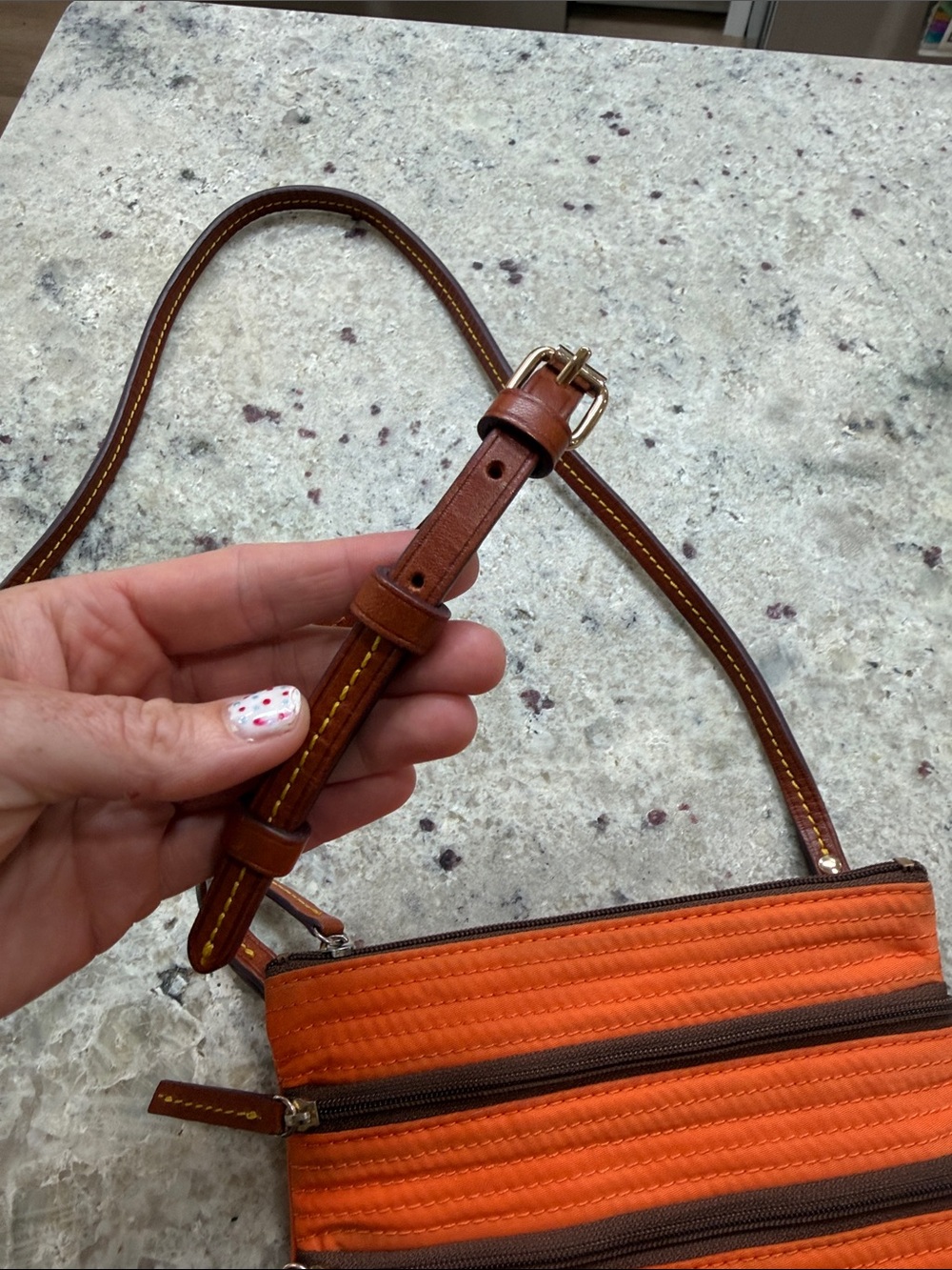 Dooney & Bourke Orange Nylon Triple Zip Crossbody Bag 7.5" x 8" Adjustable Strap - Picture 2 of 9